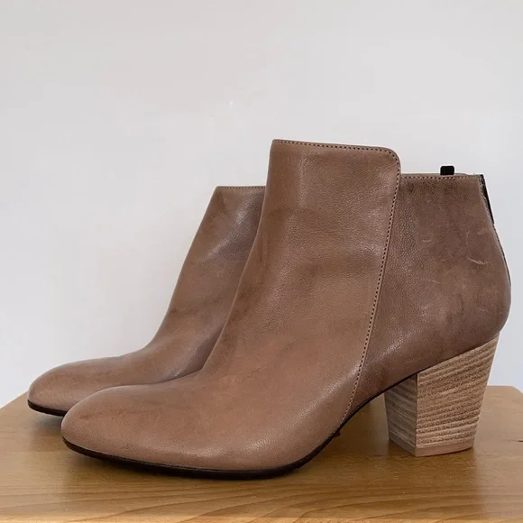 NEW Sarah Jessica Parker BOOTIES - Picture 6 of 10